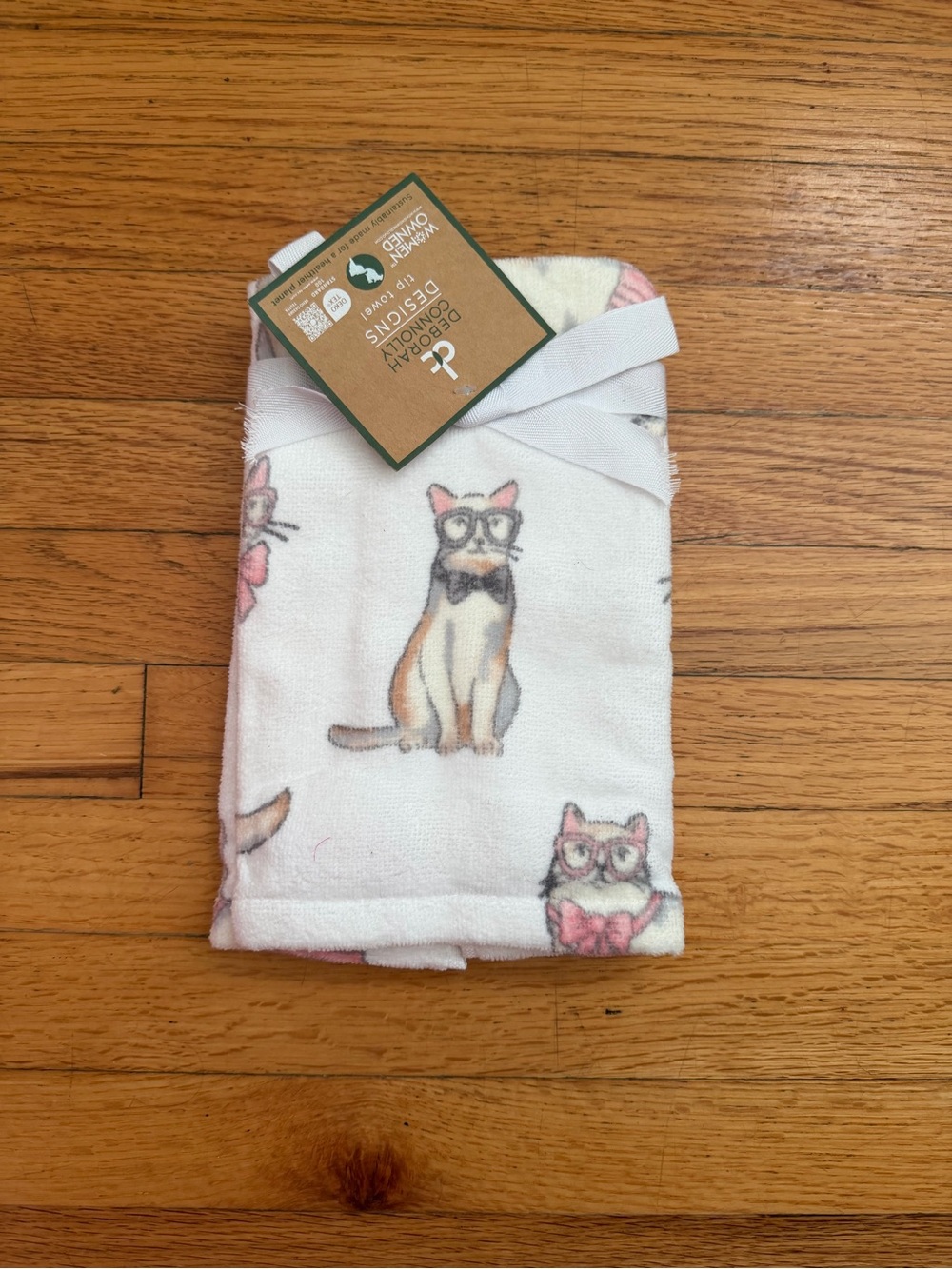 New - Nerd Cat Hand Towels